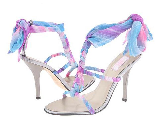 040506_ankle_wrap_sandals