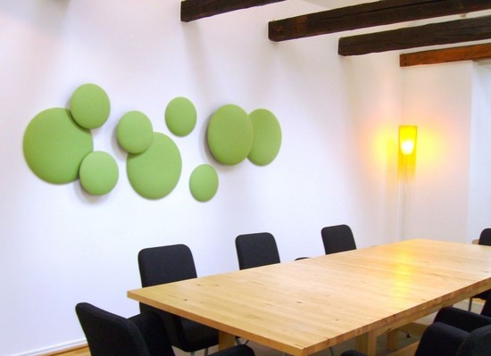 0826131108331574518668