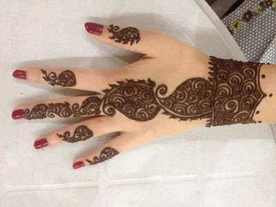 1-Simple-Henna-Designs-For-younger-girls-13