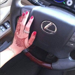 10844176_1528687327380459_1908174581_a