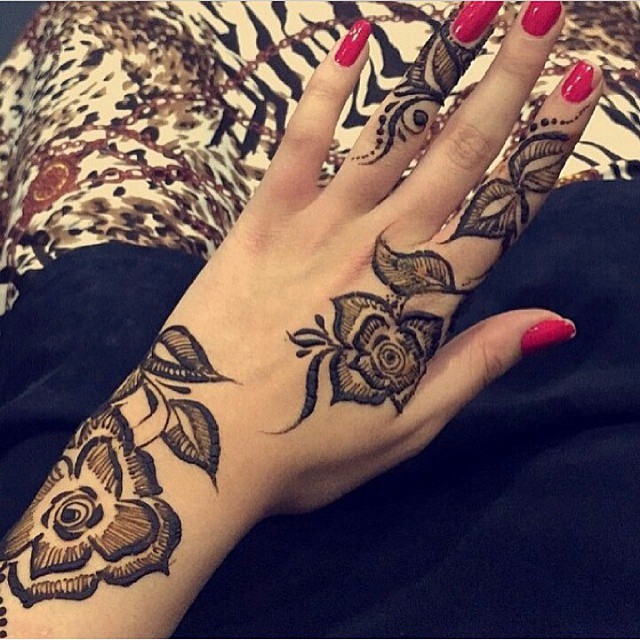 10899455_1404063263219920_1394453177_n