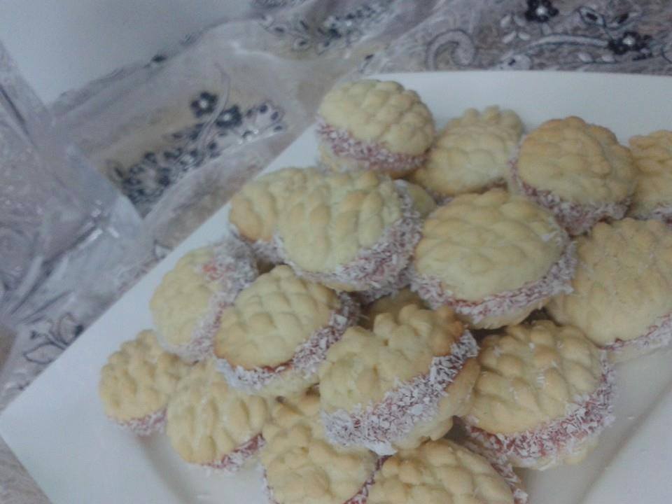 سكويت الغربال بالمربي وجوز الهند 10360389 435237359981829 6844971315822634123 n سكويت الغربال بالمربي وجوز الهند