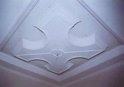 254144_174611655932810_2280838_n