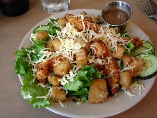 الدجاج المقلي الخبز والجبن المبشور Early Girl Fried Chicken Salad الدجاج المقلي الخبز والجبن المبشور