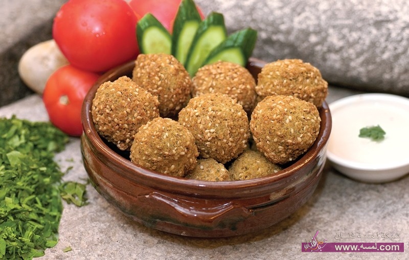 الطعمية-الخليجية-على-أصولها-800x510