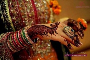 New-Arabian-and-Italian-Mehndi-designs-for-bridals-2013-14-brides-3