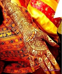 New-Arabian-and-Italian-Mehndi-designs-for-bridals-2013-14-brides-8