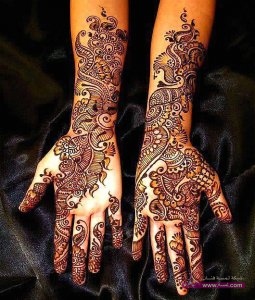Stylish-Colorful-Eid-Ul-Fitr-Mehndi-Design-2014-for-Girls-12