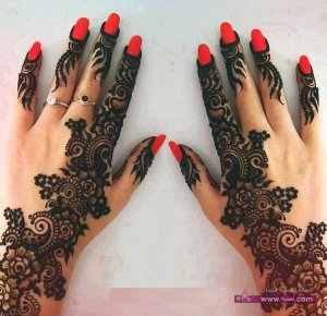 Stylish-Colorful-Eid-Ul-Fitr-Mehndi-Design-2014-for-Girls-19