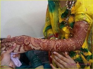 Best-Eid-Mehndi-Designs-2015-For-Girls-600x450