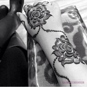 New-Mehndi-Design-Eid-Days-for-Young-Girls-2015-10