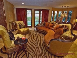 DP_Charles-Neal-gold-traditional-living-room_s4x3_lg