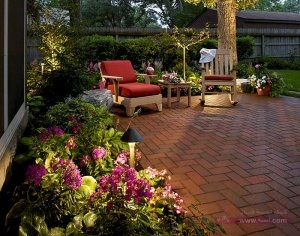 landscaping-ideas-backyard-landscaping-photos-700x550