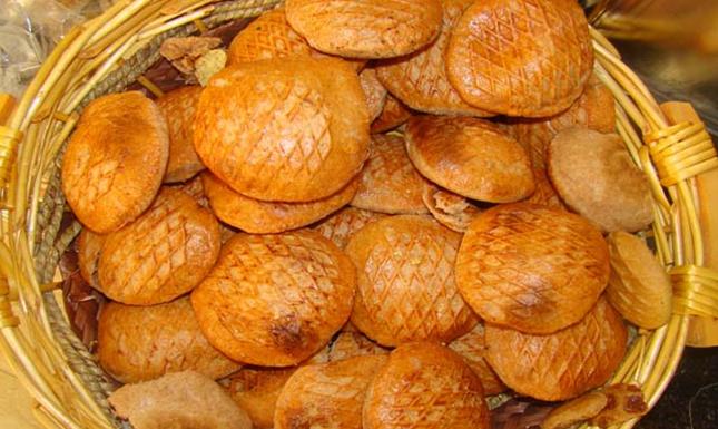 الكليجا القصيمية المقرمشة 1 أصل اسم الكليجا الكليجا القصيمية المقرمشة
