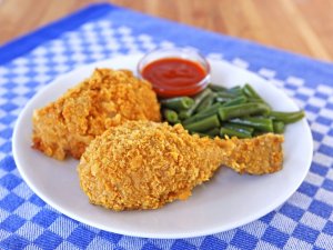 طريقة عمل خلطة دجاج كنتاكى. بالصور Oven Fried Crispy Cornflake Chicken 9 300x225 طريقة عمل خلطة دجاج كنتاكى. بالصور