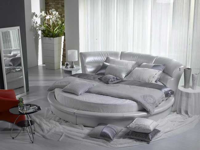 رسائل رومانسية تدوخ الزوجين 4Circular beds great for be رسائل رومانسية تدوخ الزوجين
