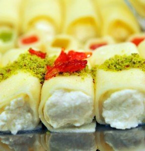 مقلوبة الدجاج بالخضار والفتوش وعجة البيض بطريقة جديدة وحلى الجبن الجميلة 54 288x300 288x300 مقلوبة الدجاج بالخضار والفتوش وعجة البيض بطريقة جديدة وحلى الجبن الجميلة