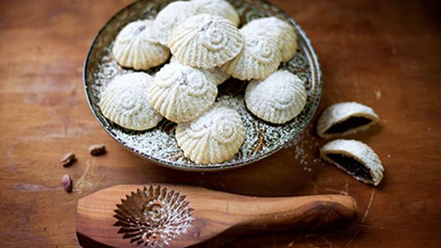 المعمول بالتمر الشهيّ 6c417cbca491ff781fcb1e88160f14b8c61ae2b4 المعمول بالتمر الشهيّ