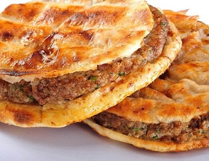 الحواوشى الاسكندرانى وتسمى عيش بلحمة الحواوشي الحواوشى الاسكندرانى وتسمى عيش بلحمة