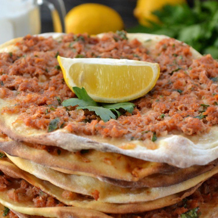 لحم بعجين على الطريقة التركية 5dda0e4575c48fe5118d14366a26ada9 w750 h750 لحم بعجين على الطريقة التركية