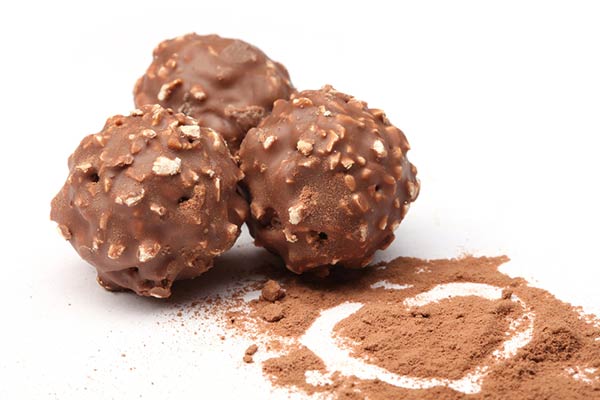 اكلات وحلويات رمضان 2019 كرات شوكولاتة النوتيلا بالبندق اللذيذة chocolate hazel nut balls اكلات وحلويات رمضان 2019 كرات شوكولاتة النوتيلا بالبندق اللذيذة