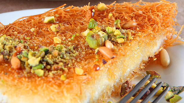 طريقة عمل الكنافة بالمكسرات header image kunafa with nuts recipe main image fustany AR طريقة عمل الكنافة بالمكسرات