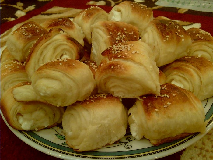 اكلات رمضان بالصور 2014 فطيرة الجبن ( الكروسان ) 334008 700x525 اكلات رمضان بالصور 2014 فطيرة الجبن ( الكروسان )