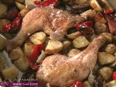 صينيه الدجاج بالخضروات(نيجيلا لوسن)مطبخ فتافيت 389367women صينيه الدجاج بالخضروات(نيجيلا لوسن)مطبخ فتافيت