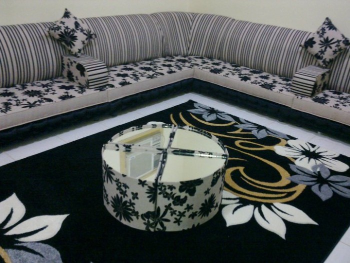 ديكورات أنيقه مره ، أفكار لمجالس الضيافه جدا روعه 504150355c5195c85be1d5c8f54d16c7 700x525 ديكورات أنيقه مره ، أفكار لمجالس الضيافه جدا روعه