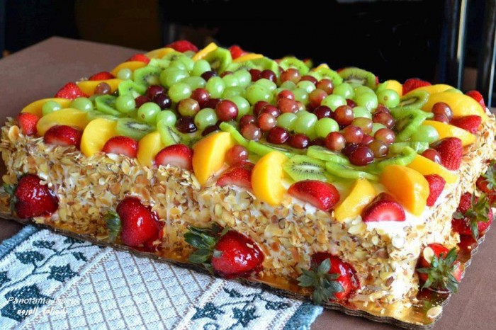 الكيكة البيضاء بالفواكة 604170 10151264525196301 532312848 n 700x466 الكيكة البيضاء بالفواكة