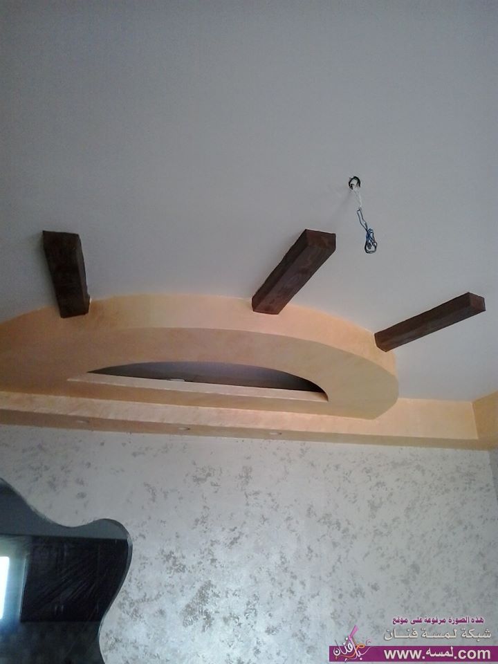 967470_649264421806906_1357028335_n