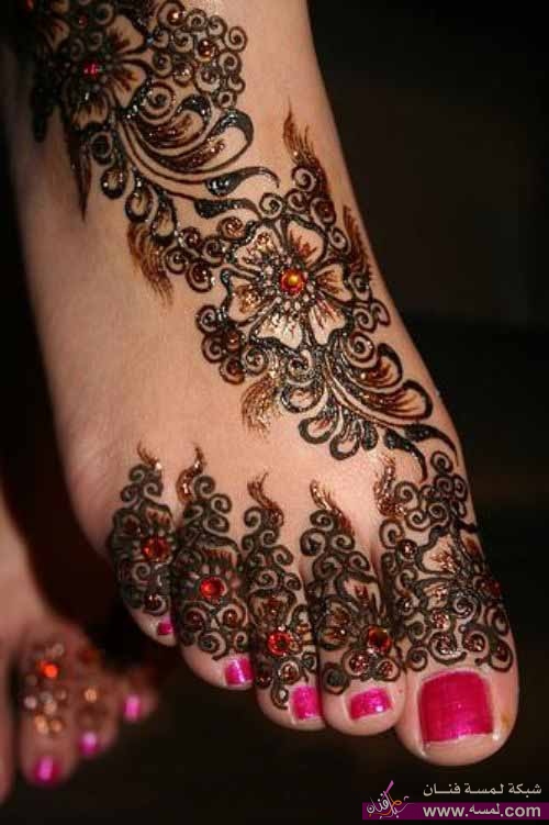 Beautiful-Arabic-Eid-Mehndi-design-like-a-floral-mehndi-design-2012-2013-Collection-03