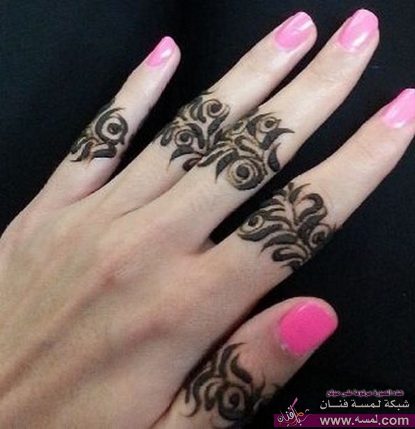 Beautiful-and-Best-Mehndi-Designs-For-Women2-595x615