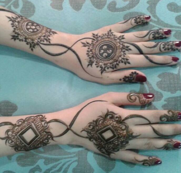 Front-Hand-Mahndi-Designs-11