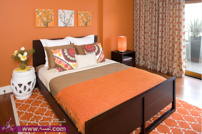 bedroom-with-orange-wall-paint+-1