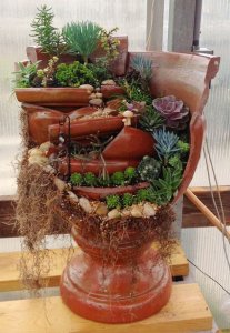 broken-flower-pot-fairy-gardens-7