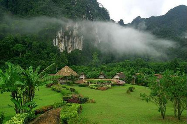 e06cb9308bbf2e4b11c6412d7c80a935