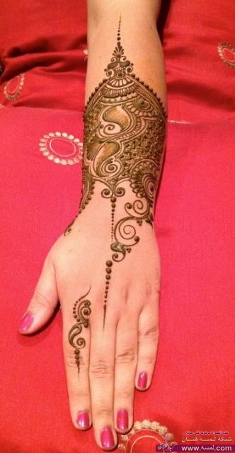 img_أفكار_لنقش_الحنا__henna__simplehenna__gloveshenna_0.preview