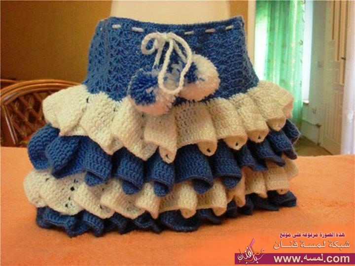 kız-bebek-örgü-etek
