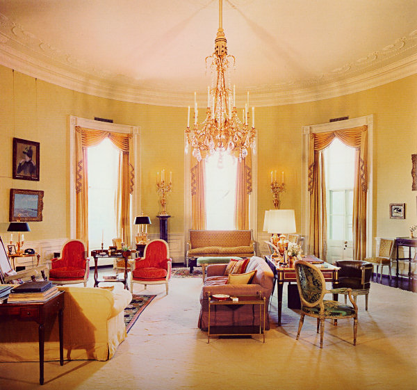 yellow-oval-room-c1962